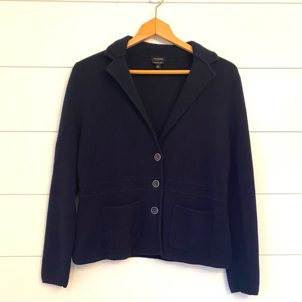 TALBOTS navy blue blazer (size M)